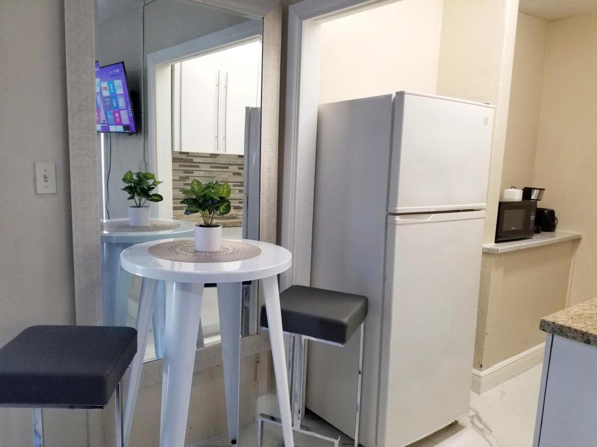 Glam Private Studio 4 Miles From Beach Голливуд Экстерьер фото